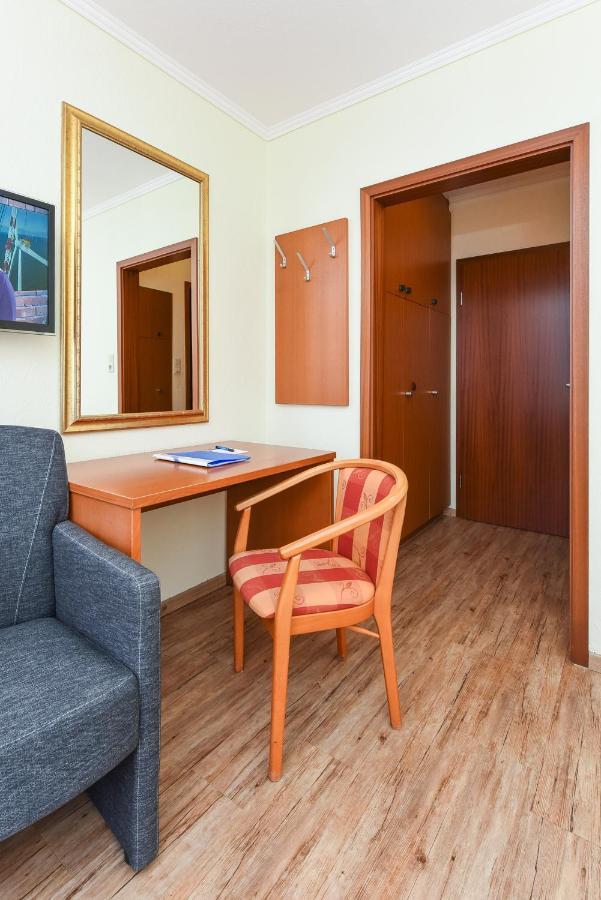 Hotel Garni Benser Watt Бензерзіль Екстер'єр фото